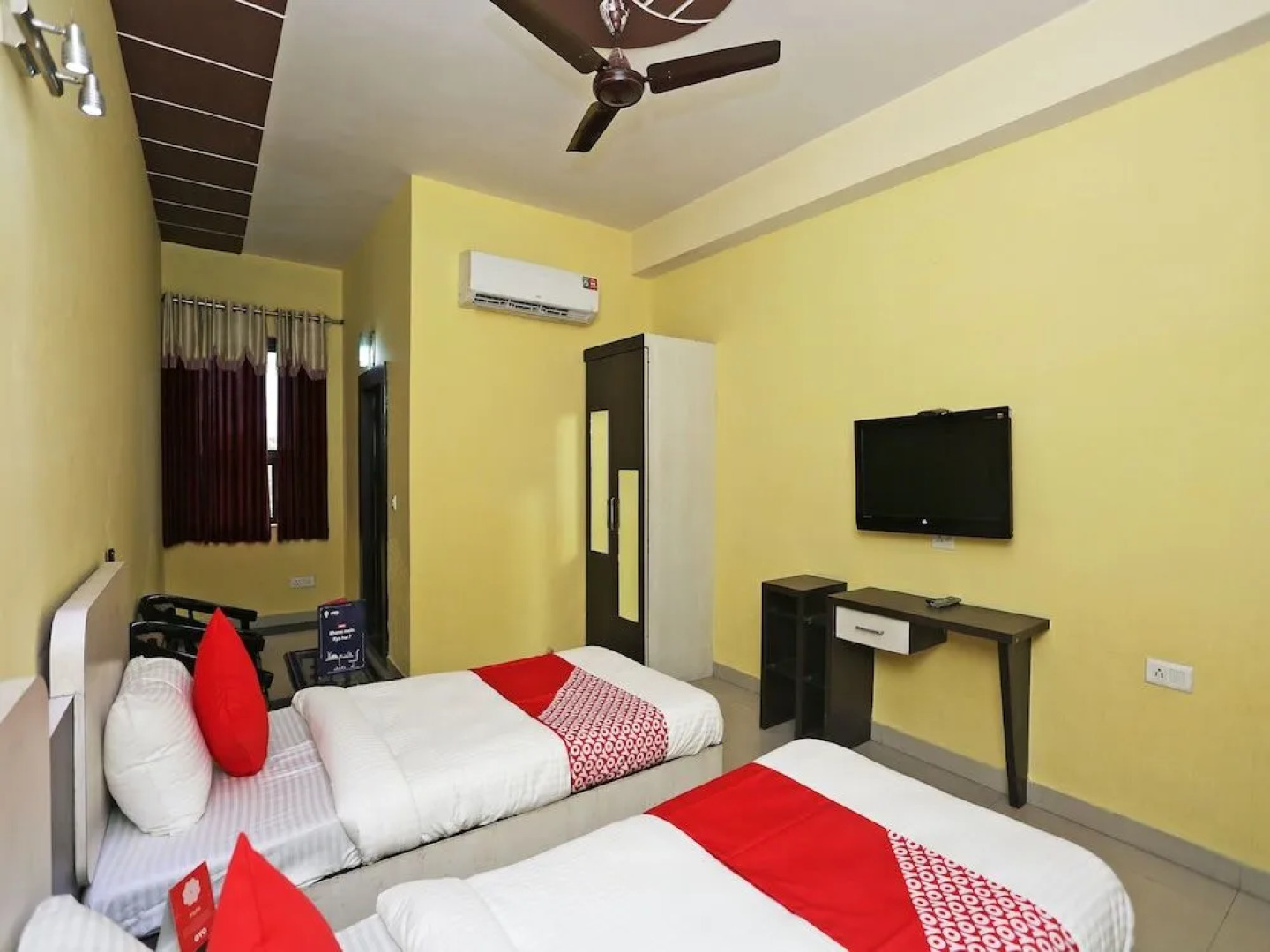 OYO 16103 Hotel Neelkanth