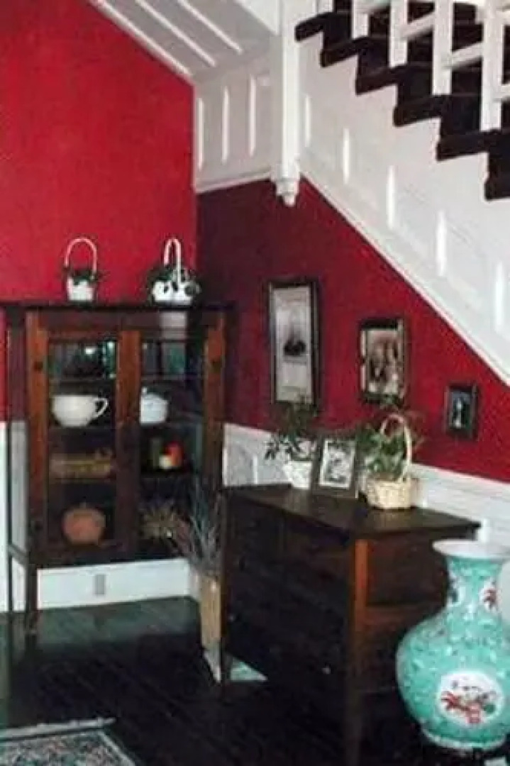 Kaleidoscope Inn & Gardens