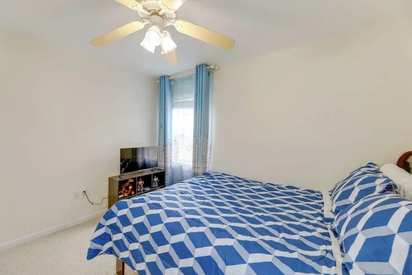 Waterfront Crystal Coast Vacation Rental Getaway!