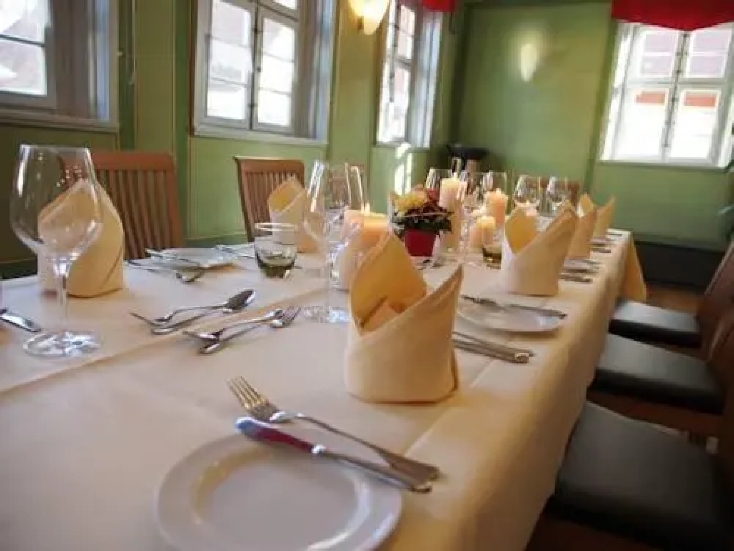 Rotes Ross Marktbergel