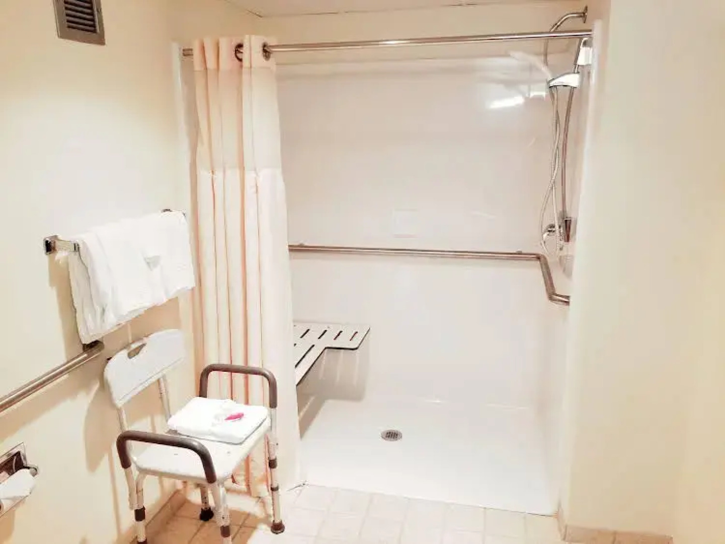 Ramada By Wyndham Alpena