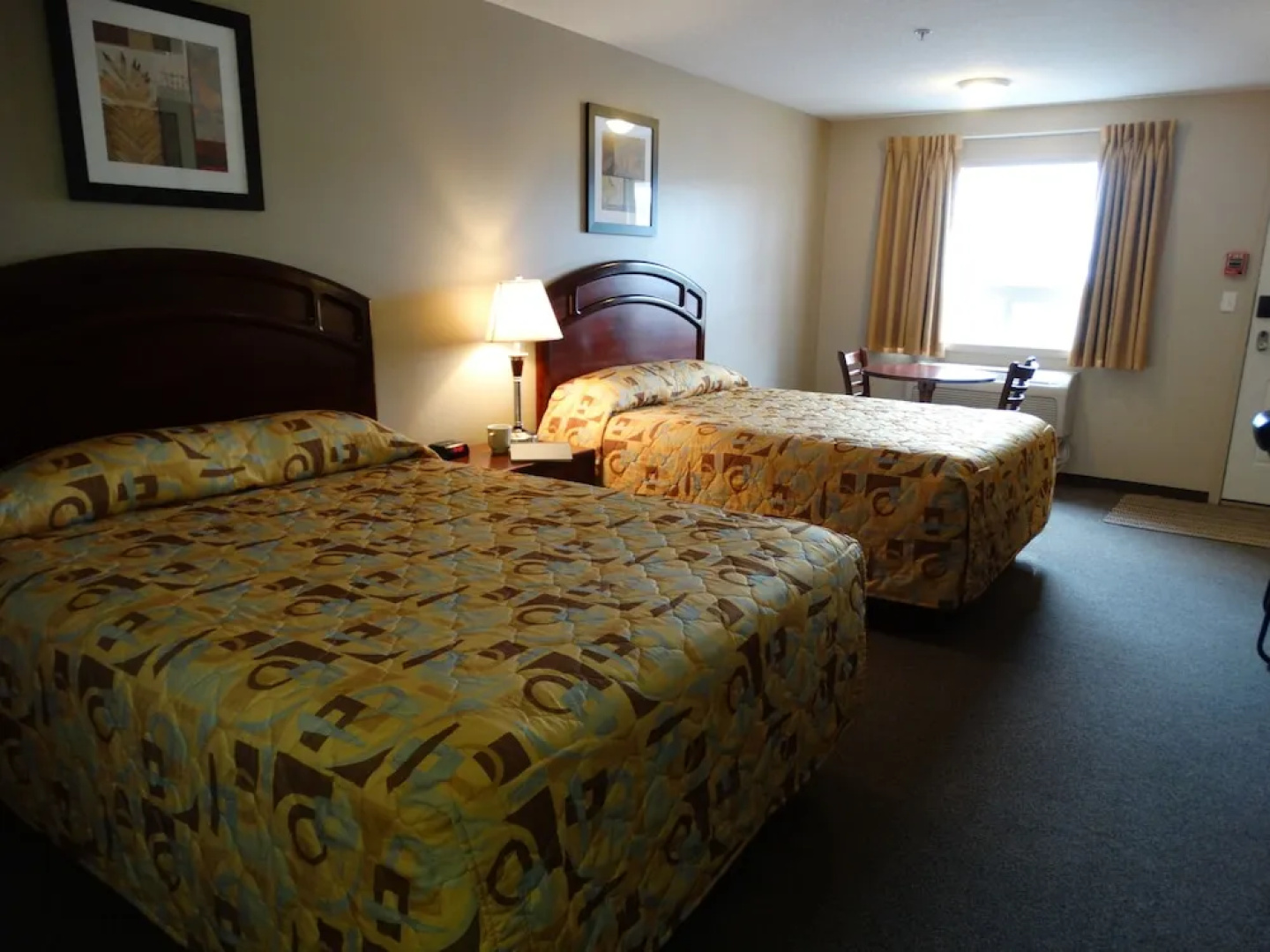 R&R Inn & Suites