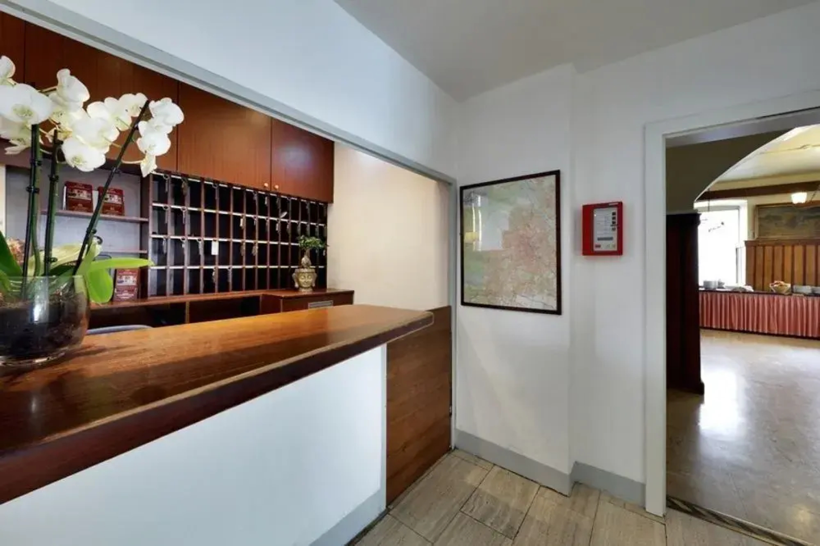 Mate Dependance Hotel