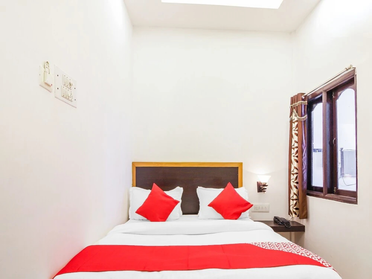 OYO 15840 Hotel Nandini