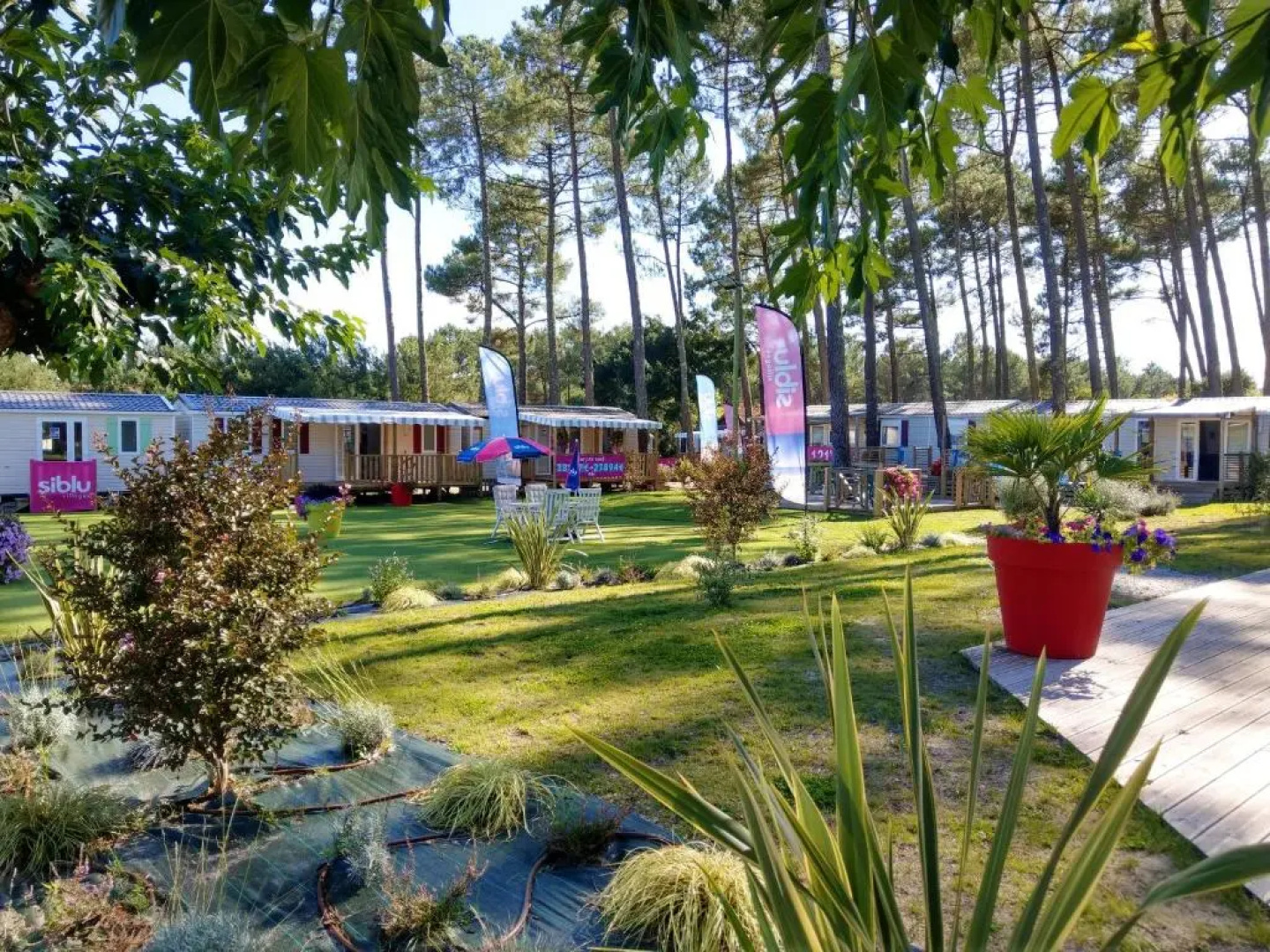 Bungalow de 2 chambres avec piscine partagee jardin amenage et wifi a Saint Julien en Born a 4 km de la plage