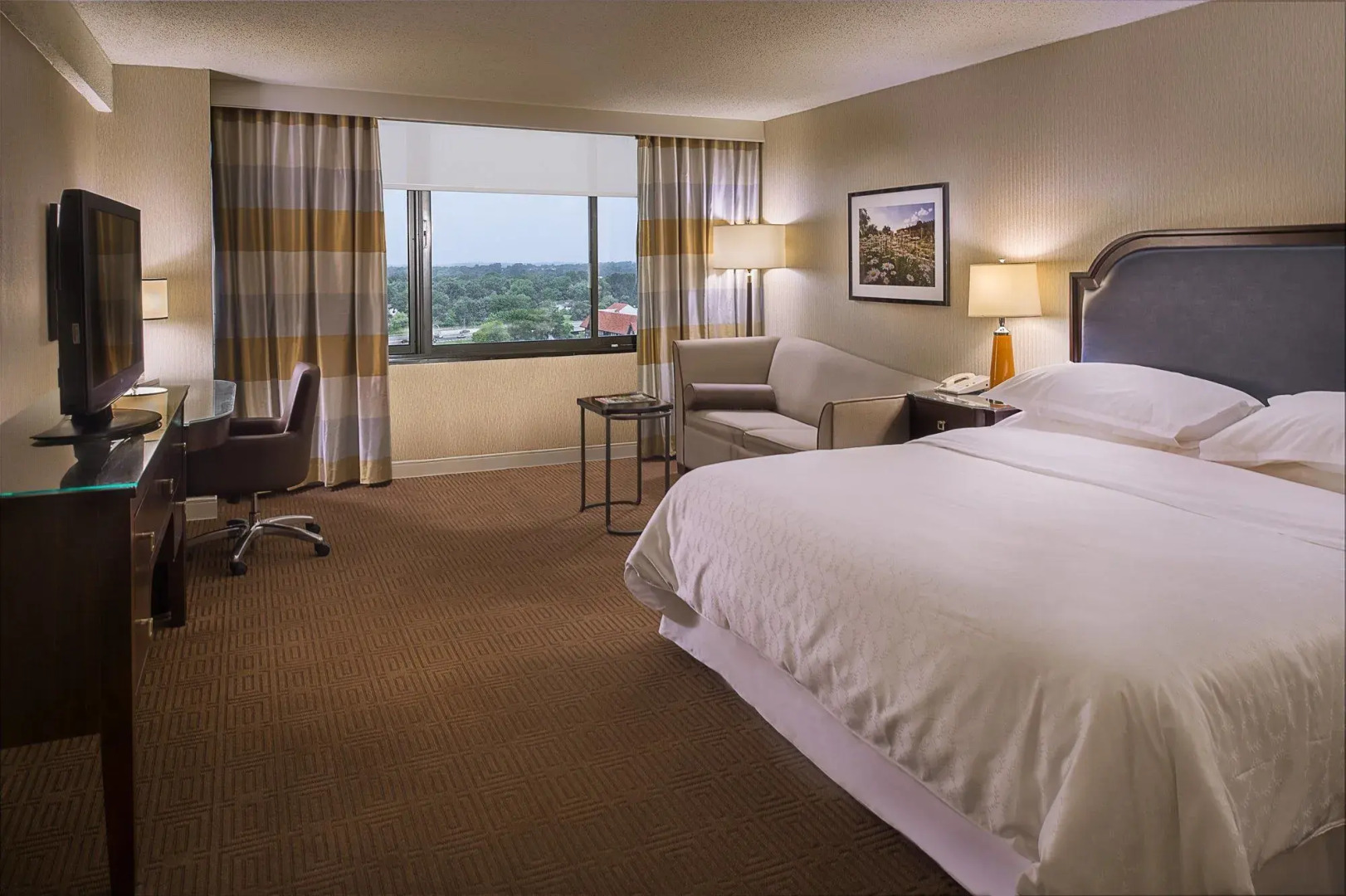 Sheraton Westport Plaza Hotel St. Louis