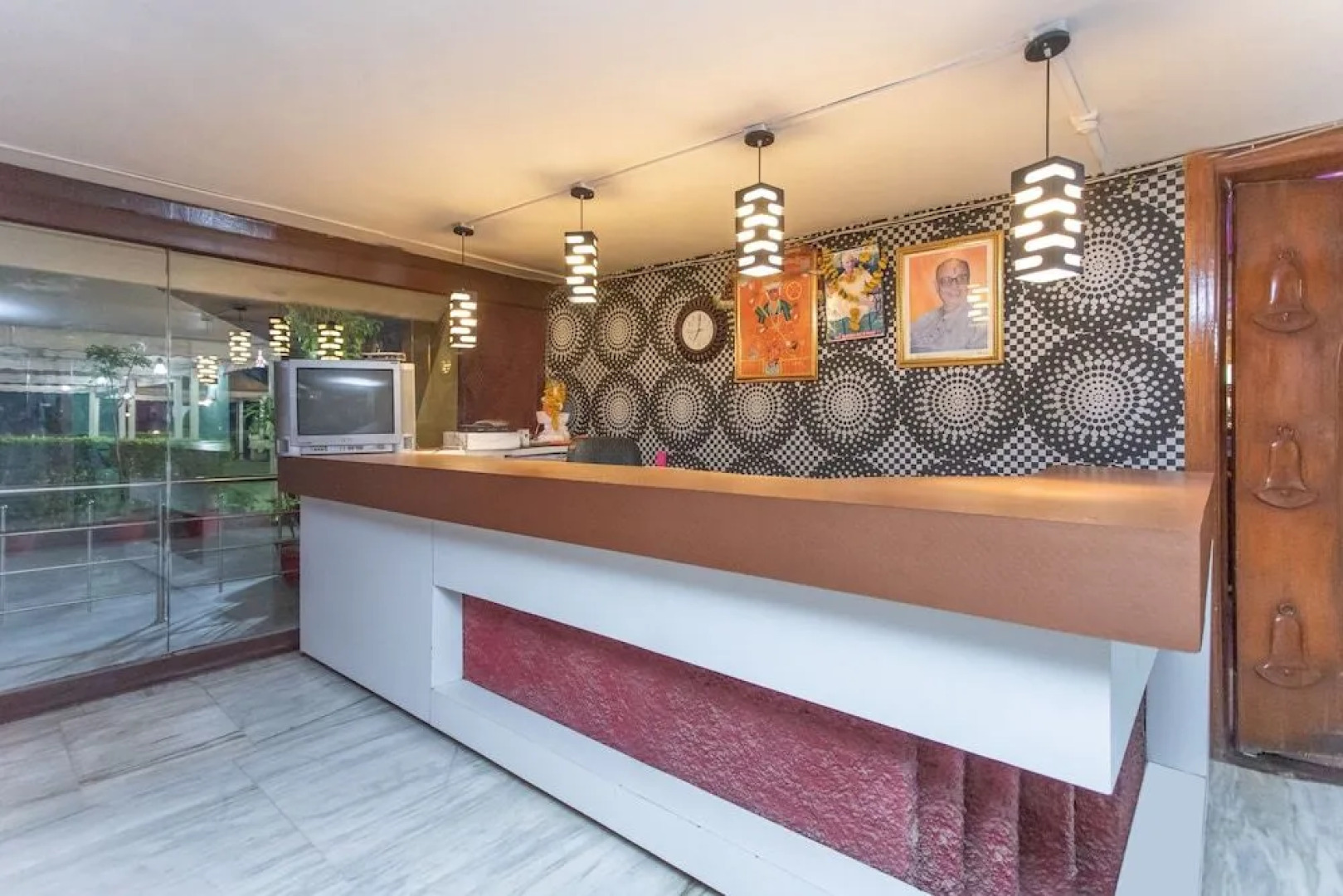 Oyo 24547 Hotel Vishwas Bar And Club Resort