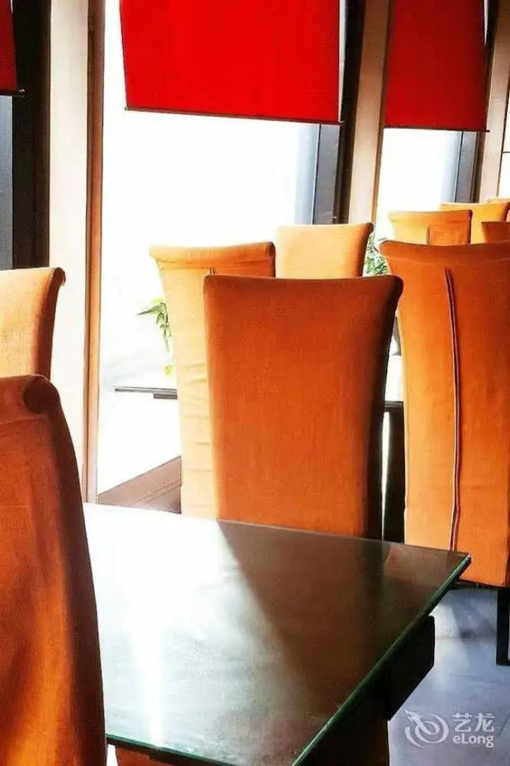 Motel 168 Hotel Xinyang Xintiandi