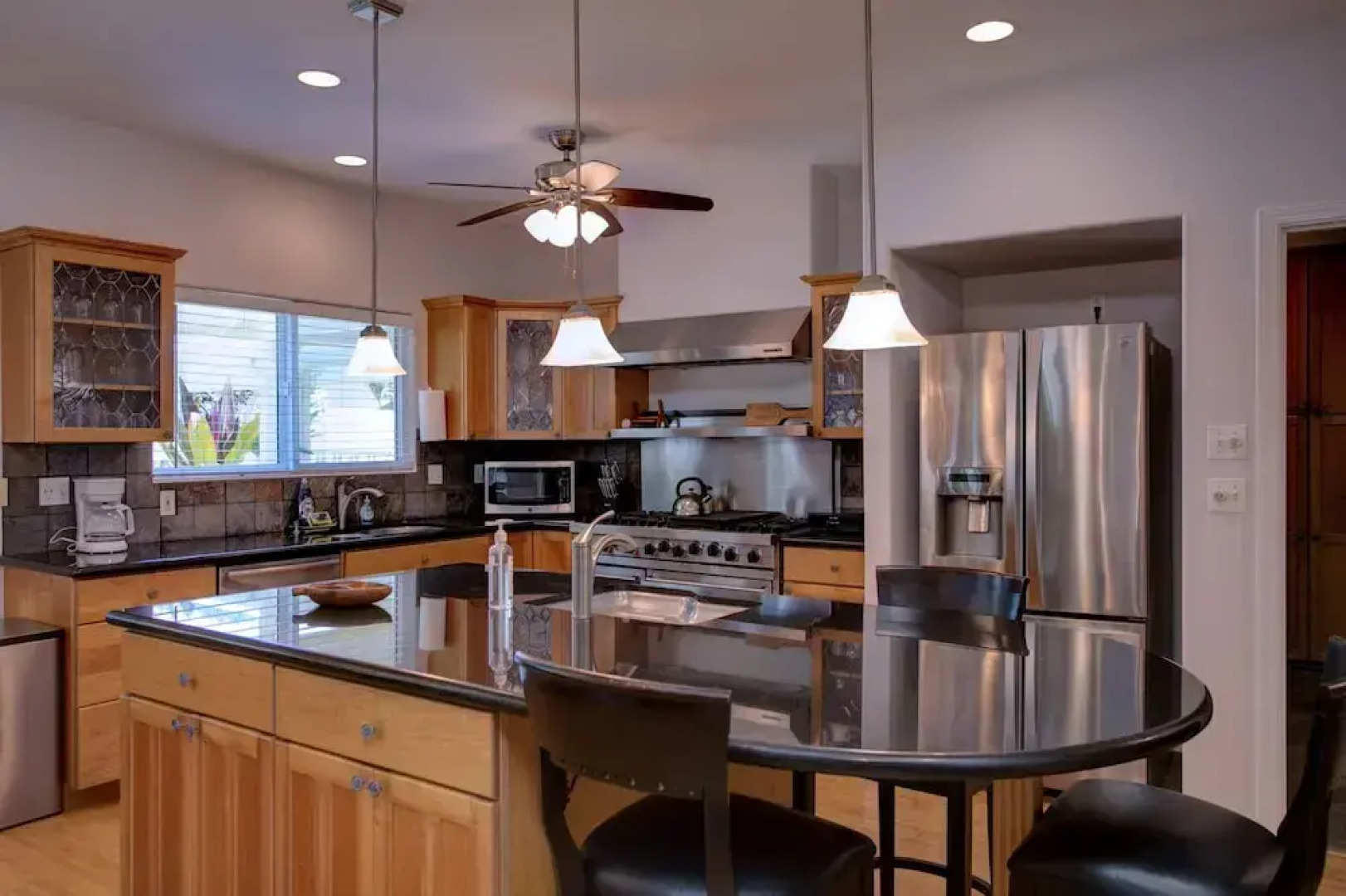 Grand Melemele 3 Bedroom Home by RedAwning