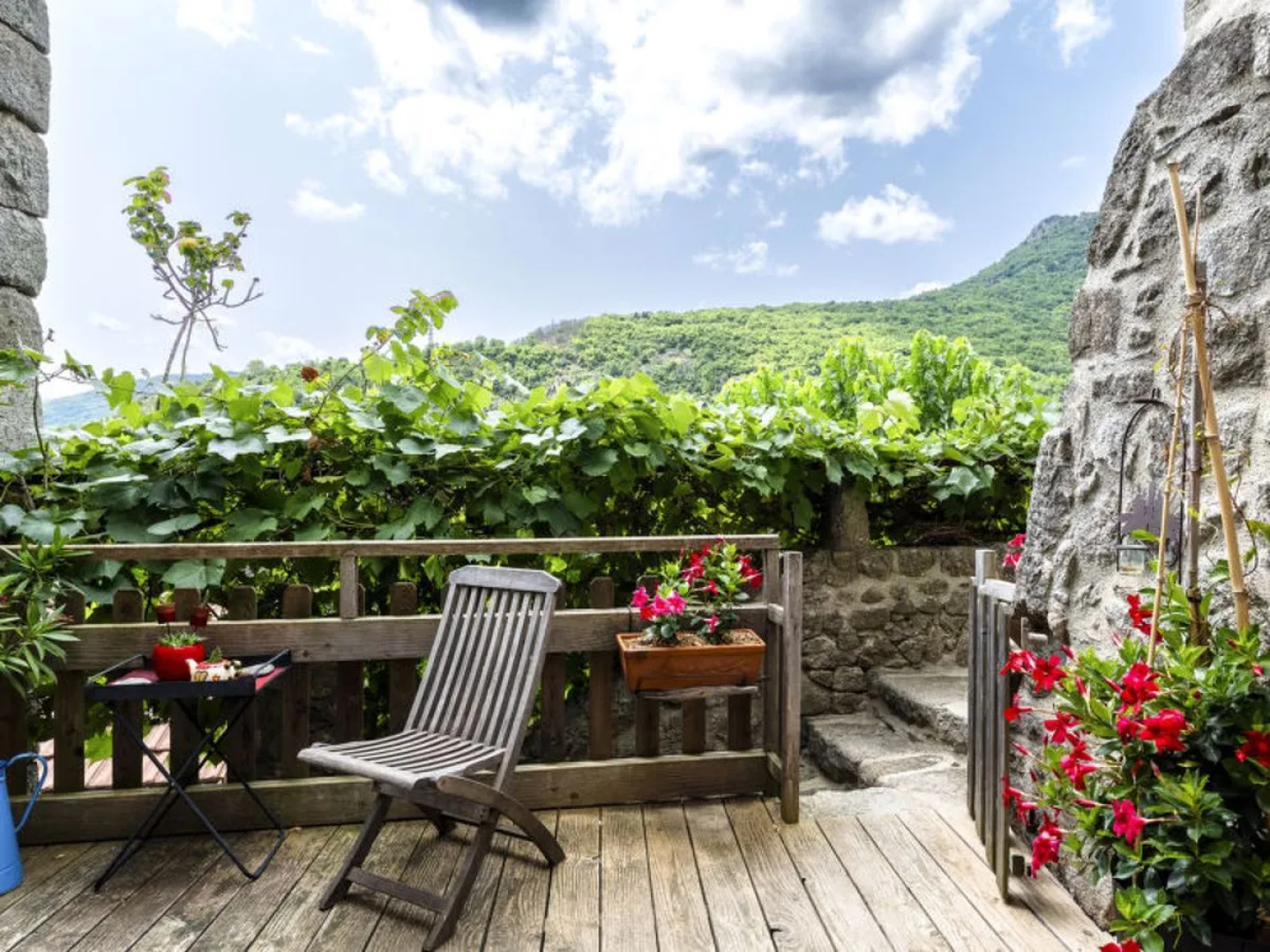Holiday Home Le Rouge Borne (LVS110)