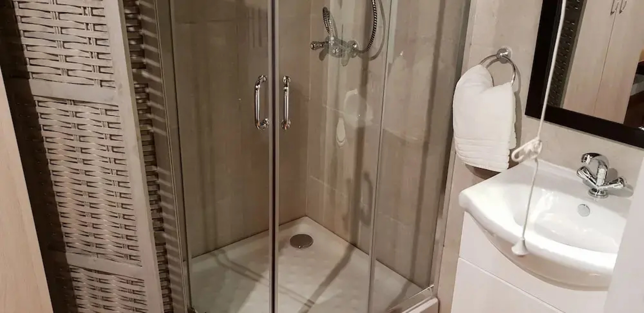 Woodlands Game Lodge