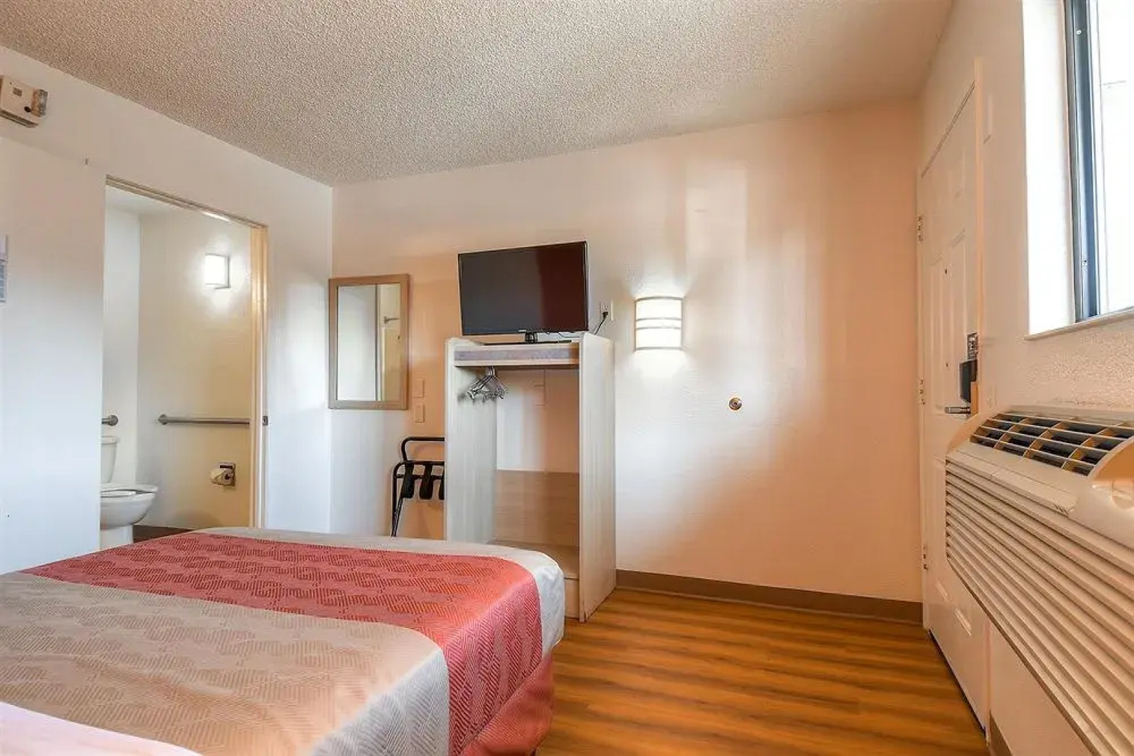 Motel 6 Los Angeles - Harbor City