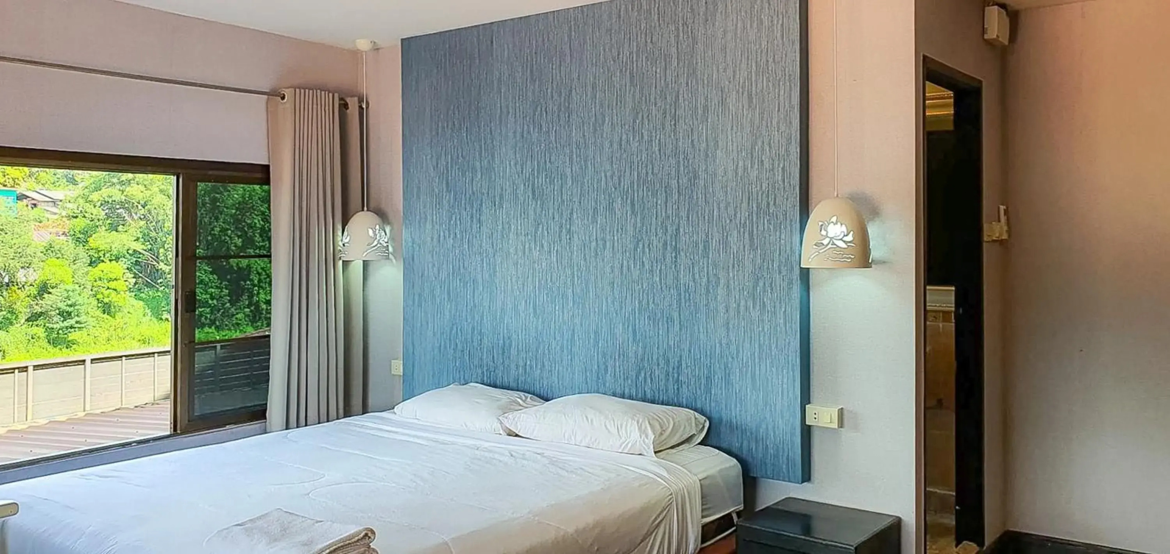 Phornpailin Riverside Resort