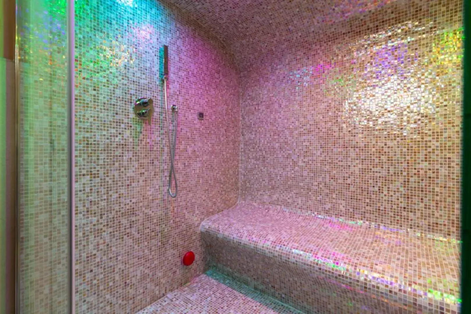 4 Star Bologna Train Station - Self Check-In