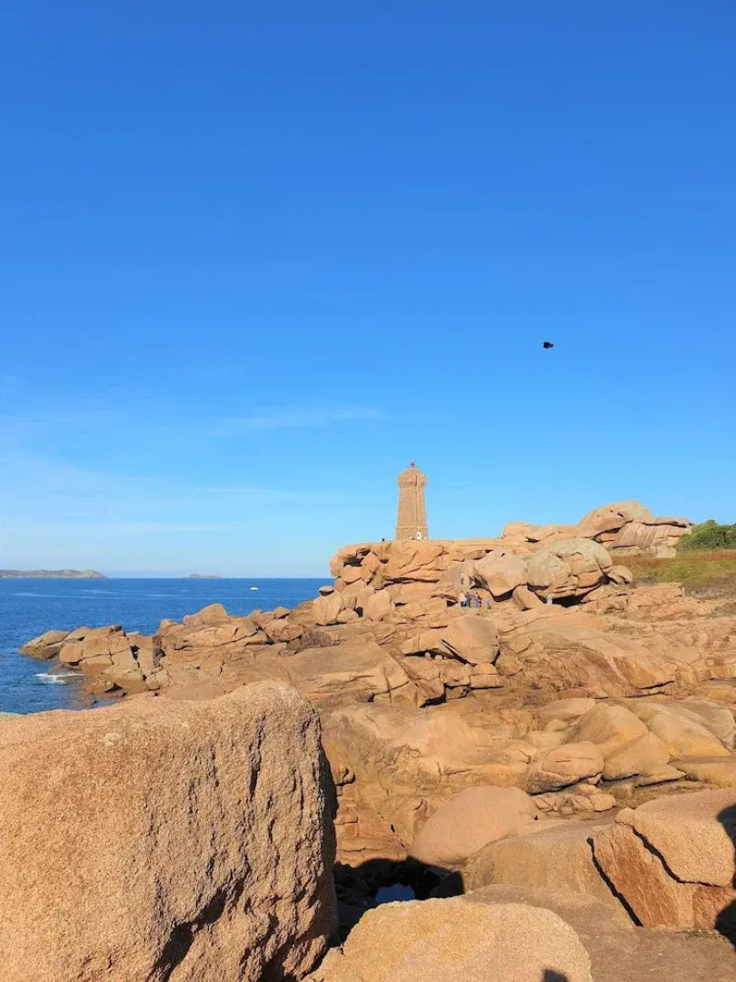 Logis Hôtel Saint-Guirec et de la Plage