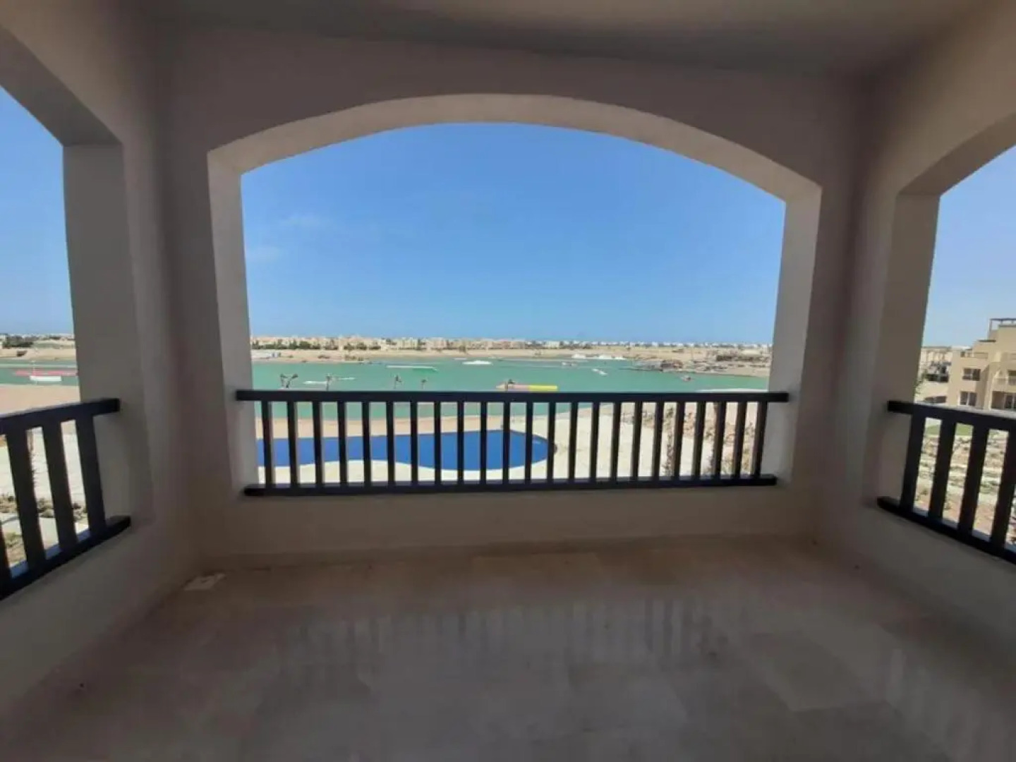 Luxury Three Bedroom Apartment with amazing view