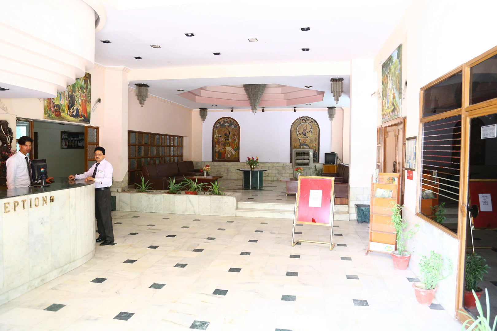 Hotel Madhuvan