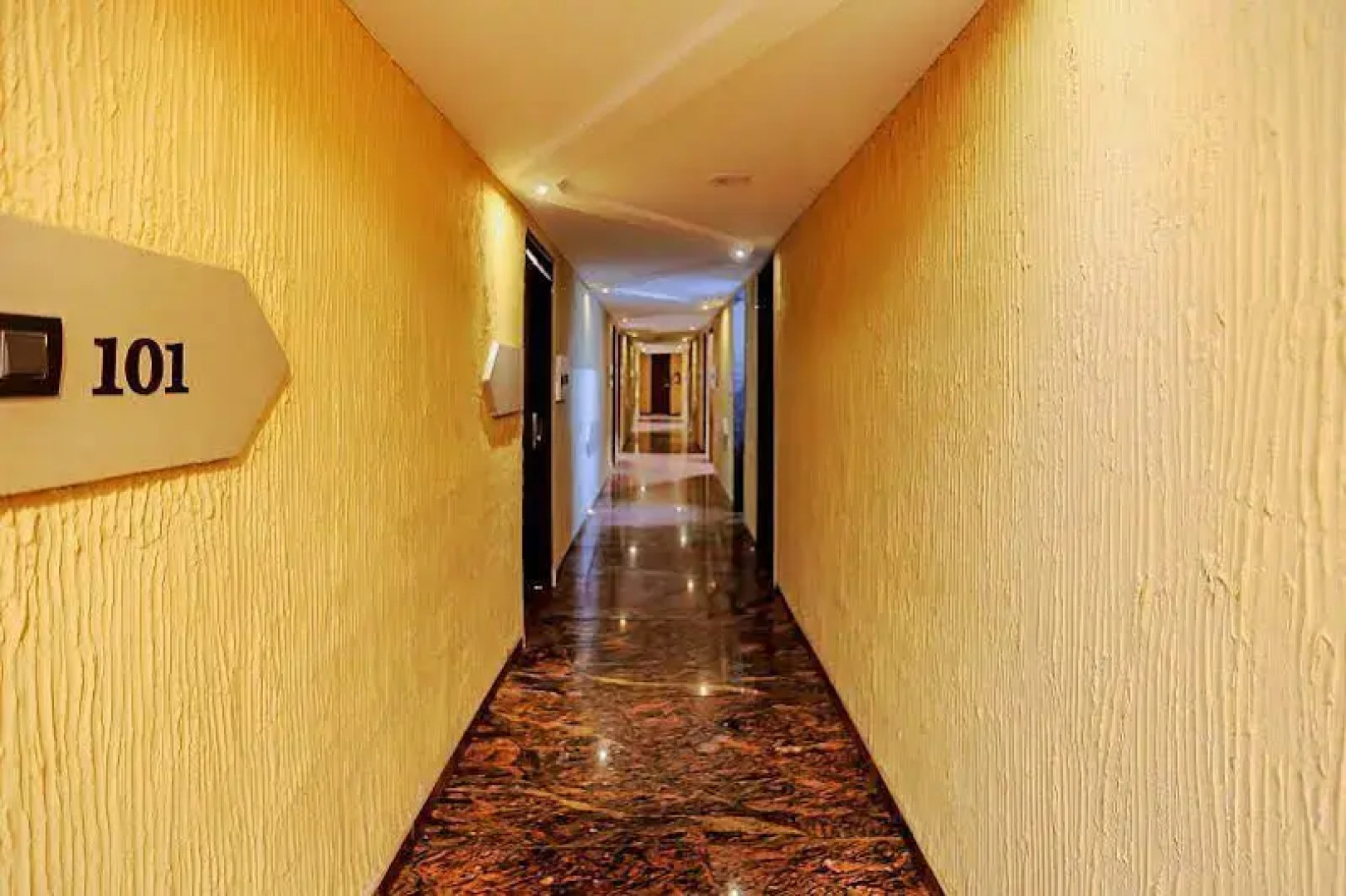 Playotel Inn Sonash Indore