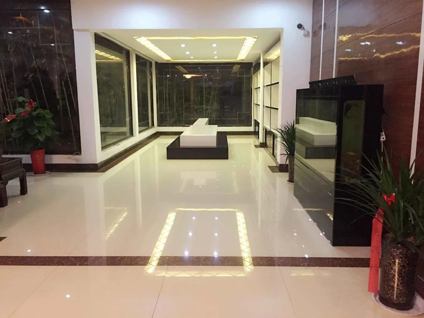 Mingju Business Hotel