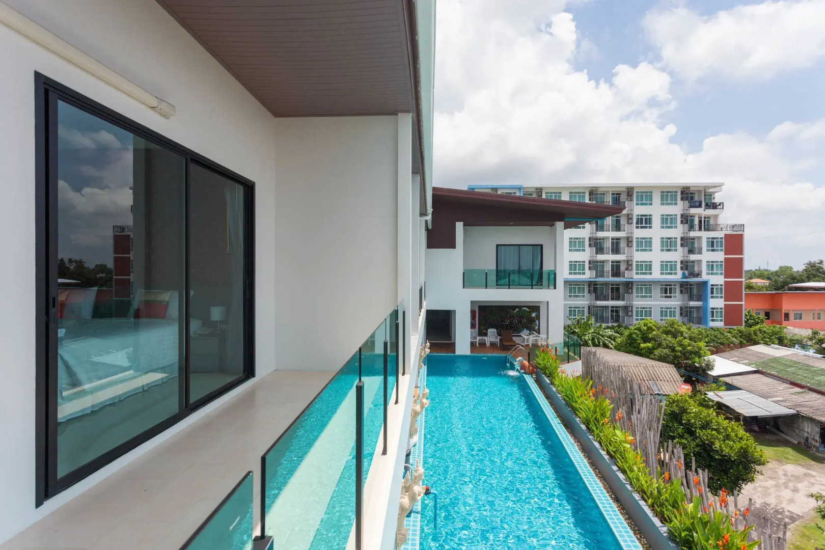 The Thames Pool Access Resort SHA+