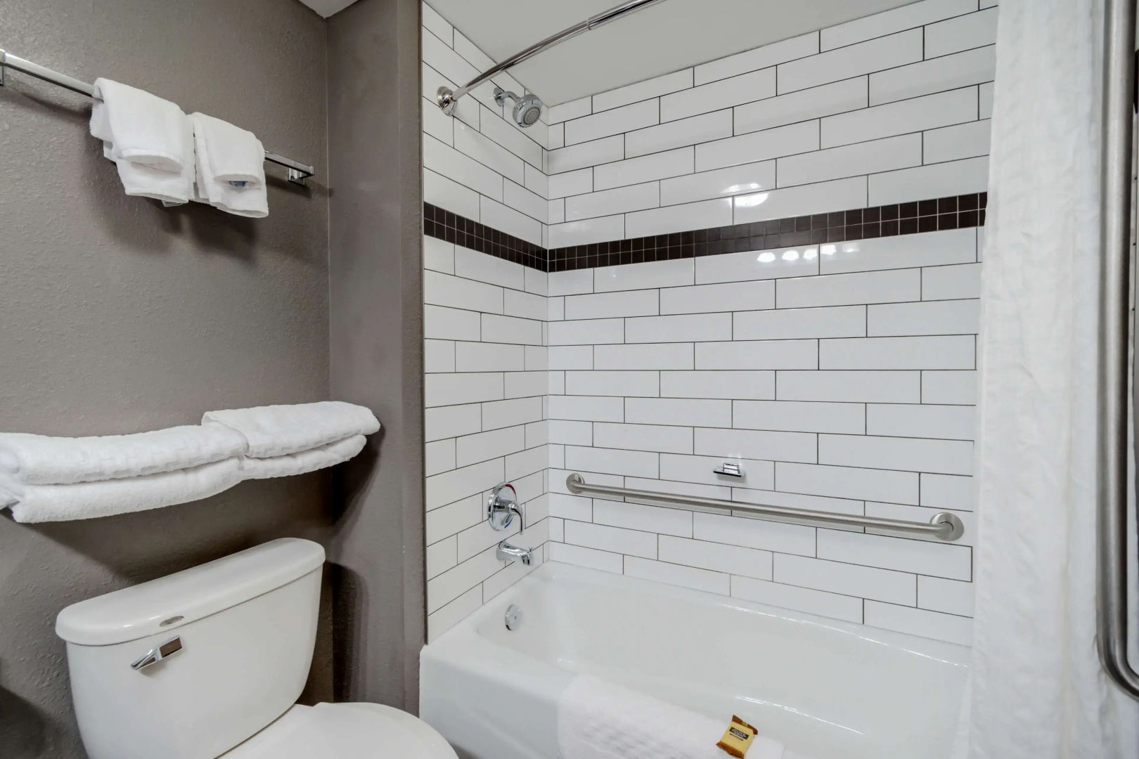 Best Western Plus Eastgate Inn & Suites