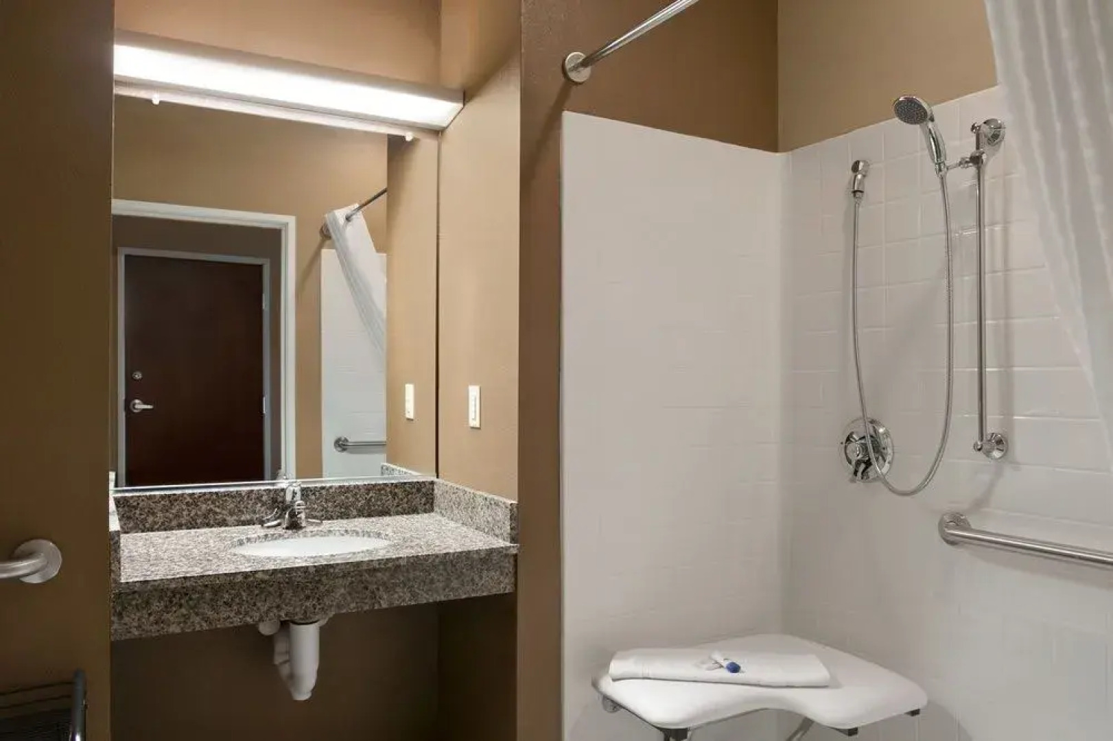 Microtel Inn & Suites by Wyndham Steubenville