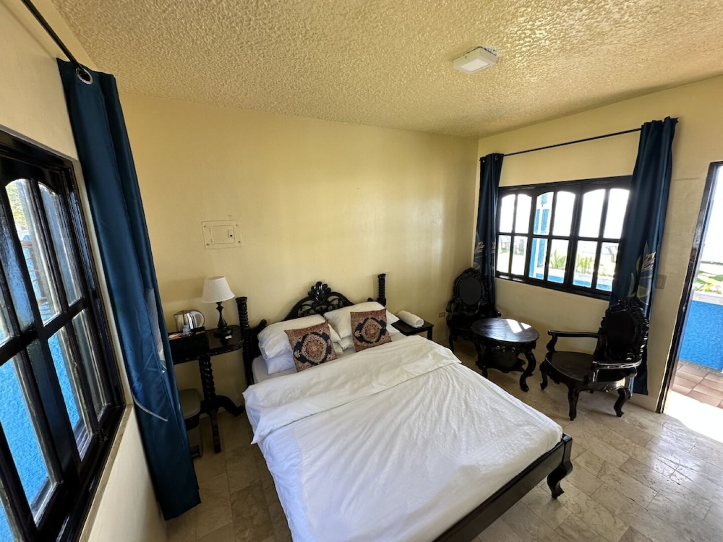 Emmalyn's Paradise Resort