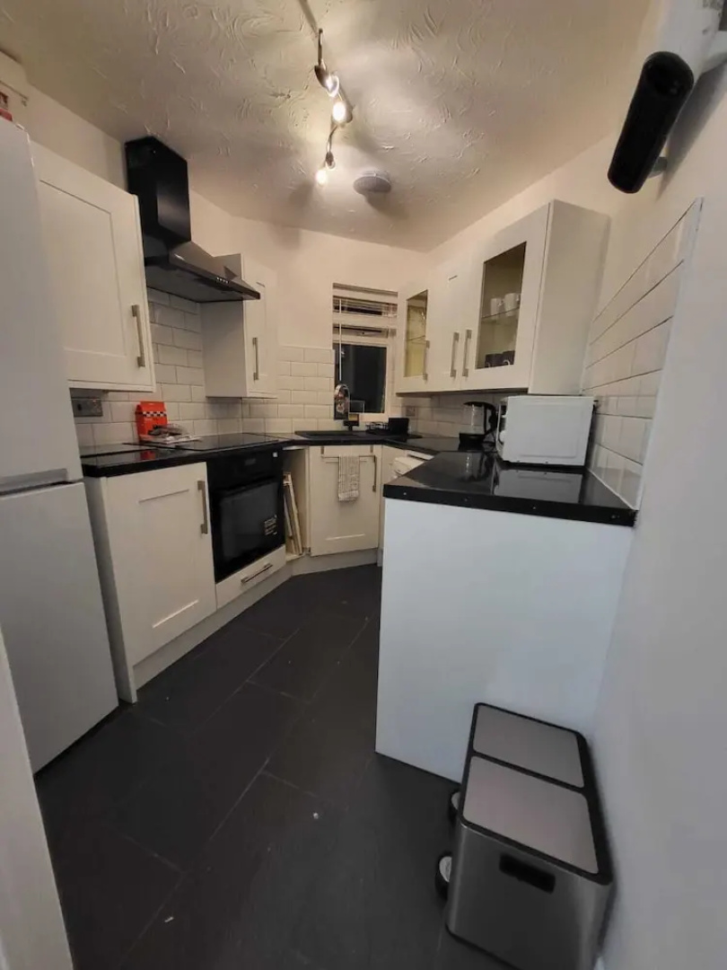 Lovely 2-bed Apartment in Grays