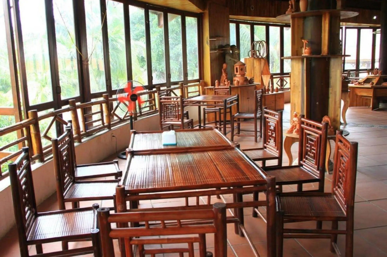 Pho Hoi Riverside Resort