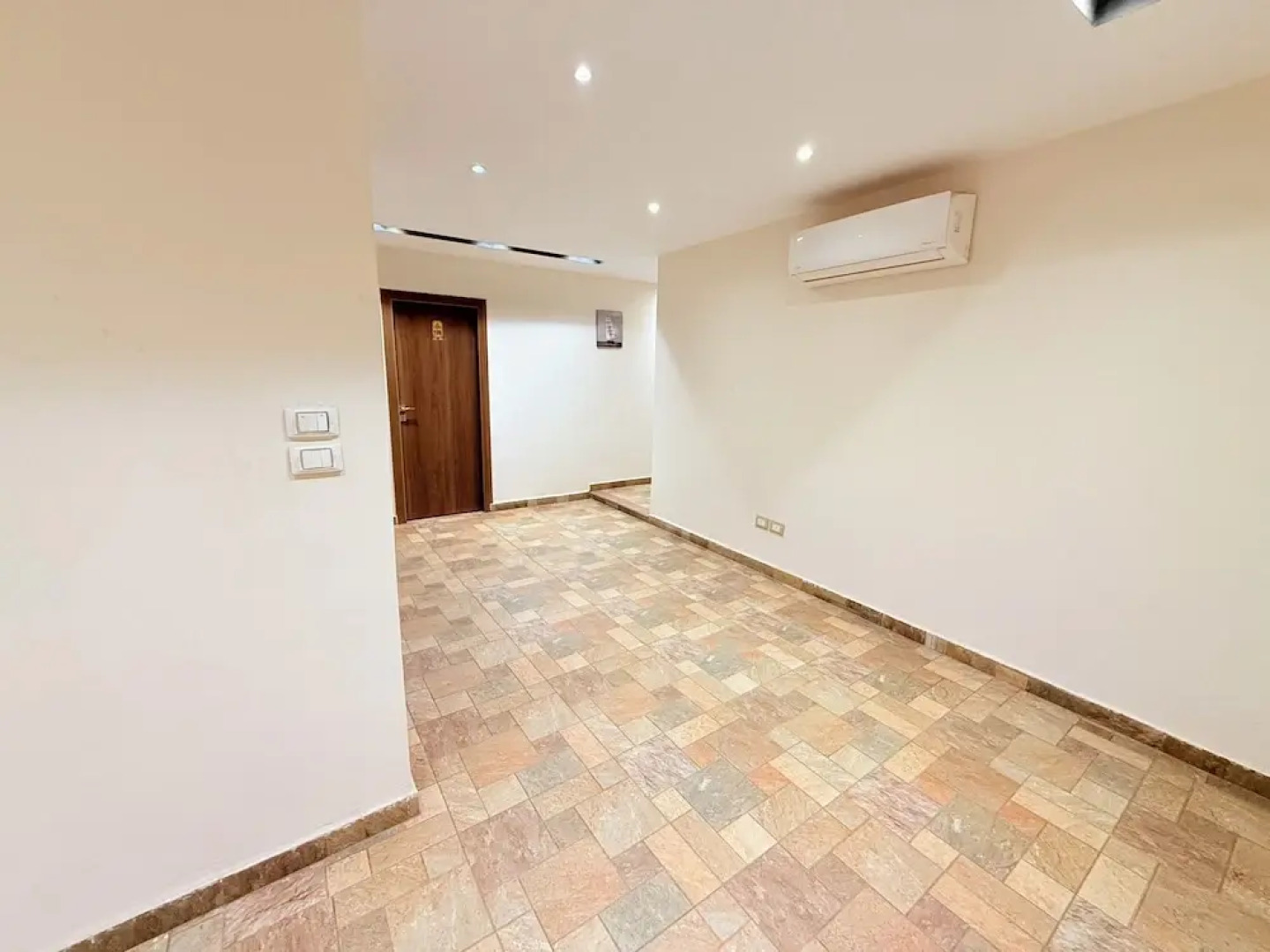 King Khafren View INN