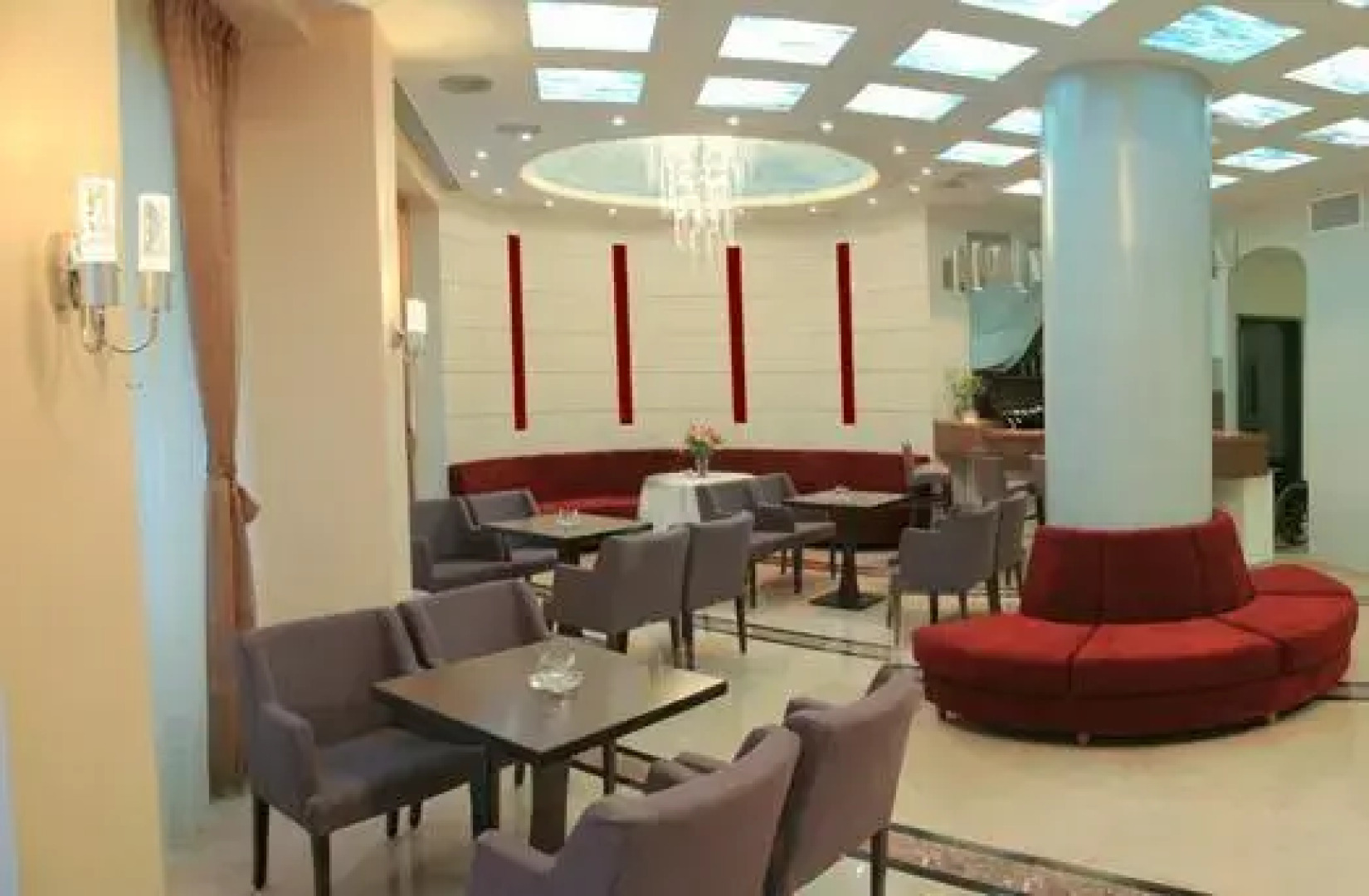Iro Hotel