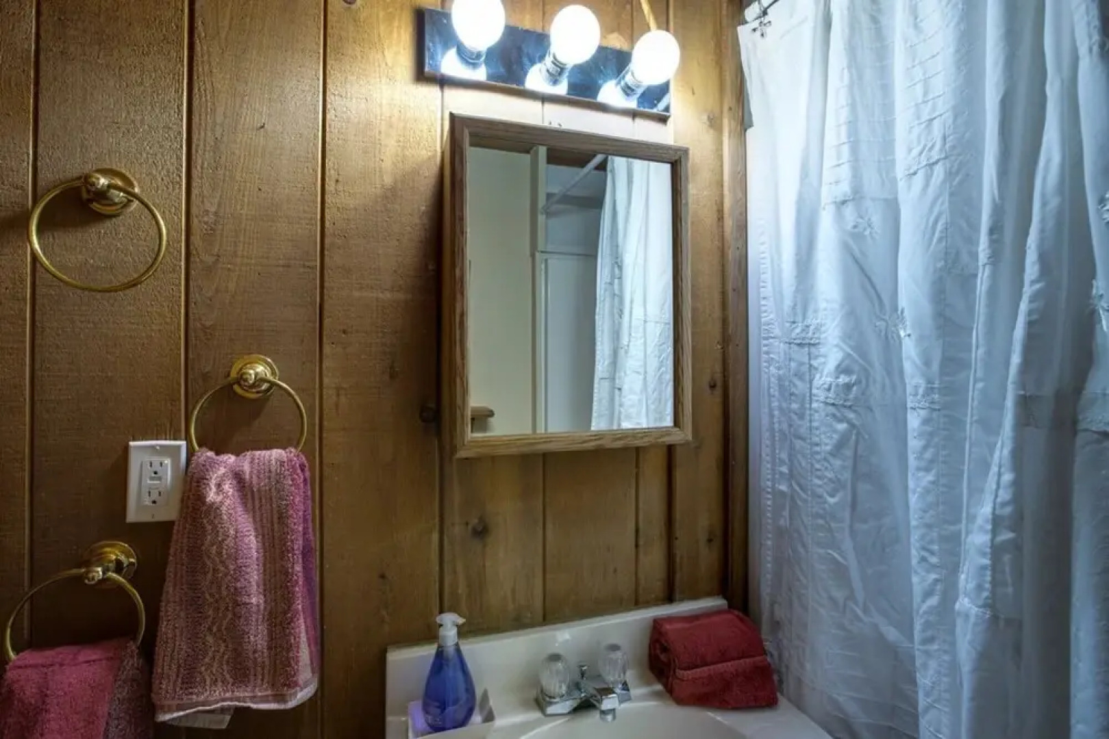 Mt Baker Lodging Ensuite 5 - Sleeps 2