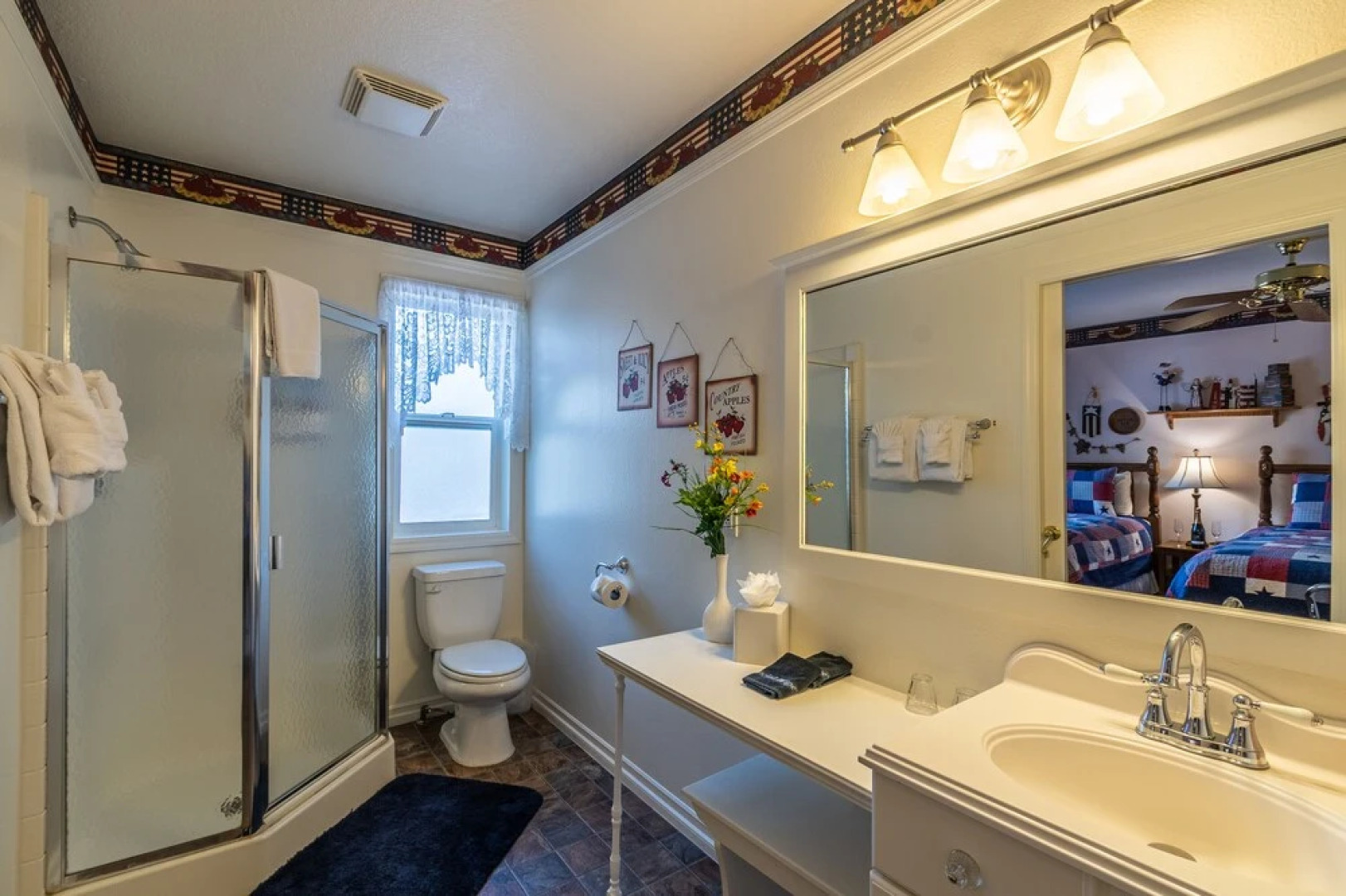 Apples Bed & Breakfast