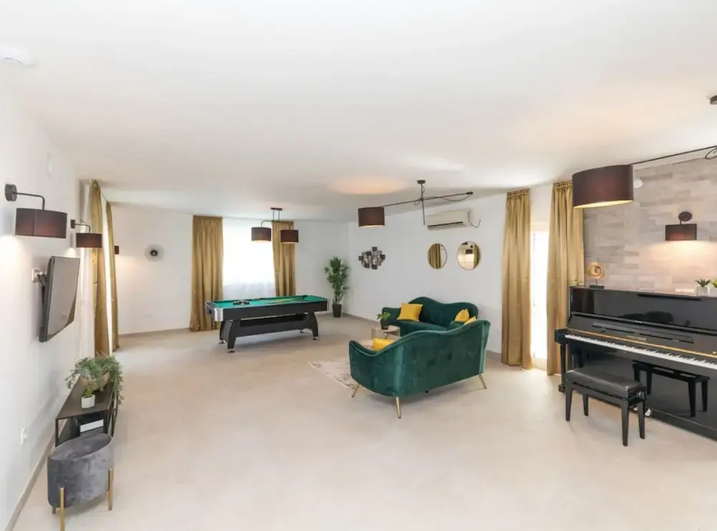 Scenic Elegant Trogir Villa With Pool