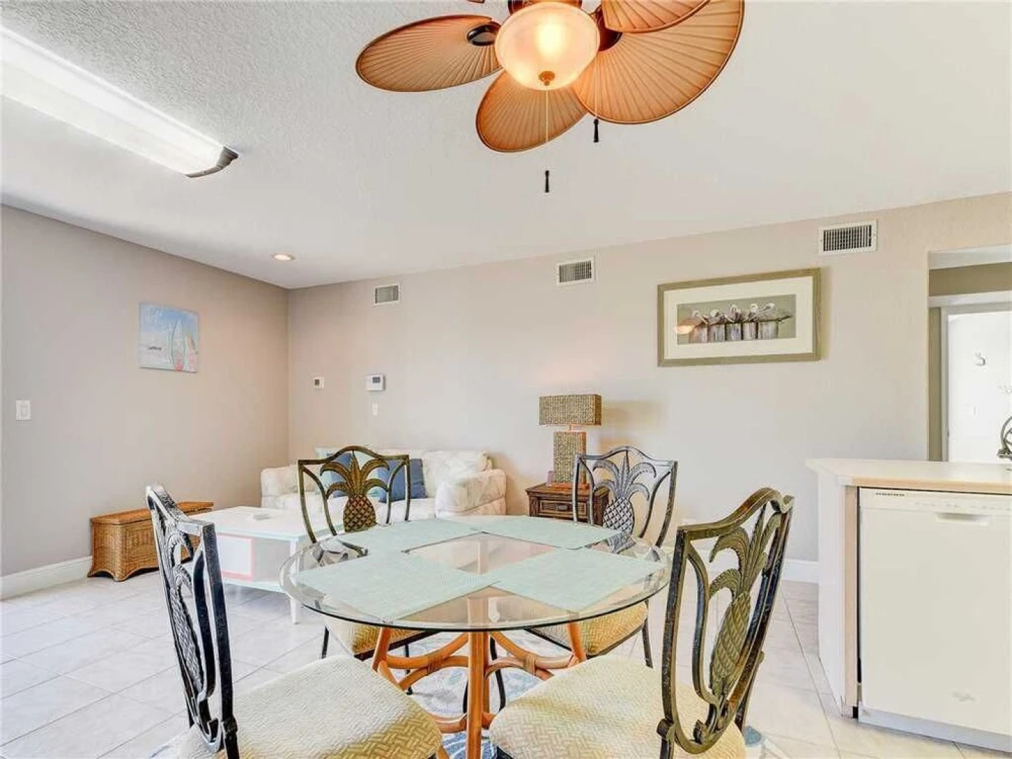 Sea Forever Ground Floor, 2 Bedrooms, Ocean Views, Sleeps 6