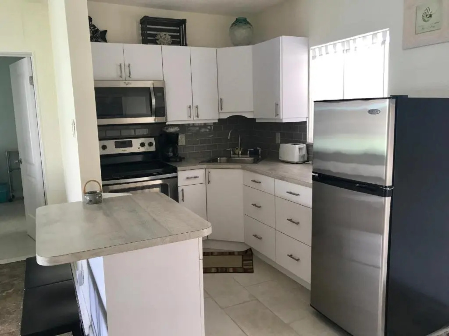 Sunrise Ocean Suites