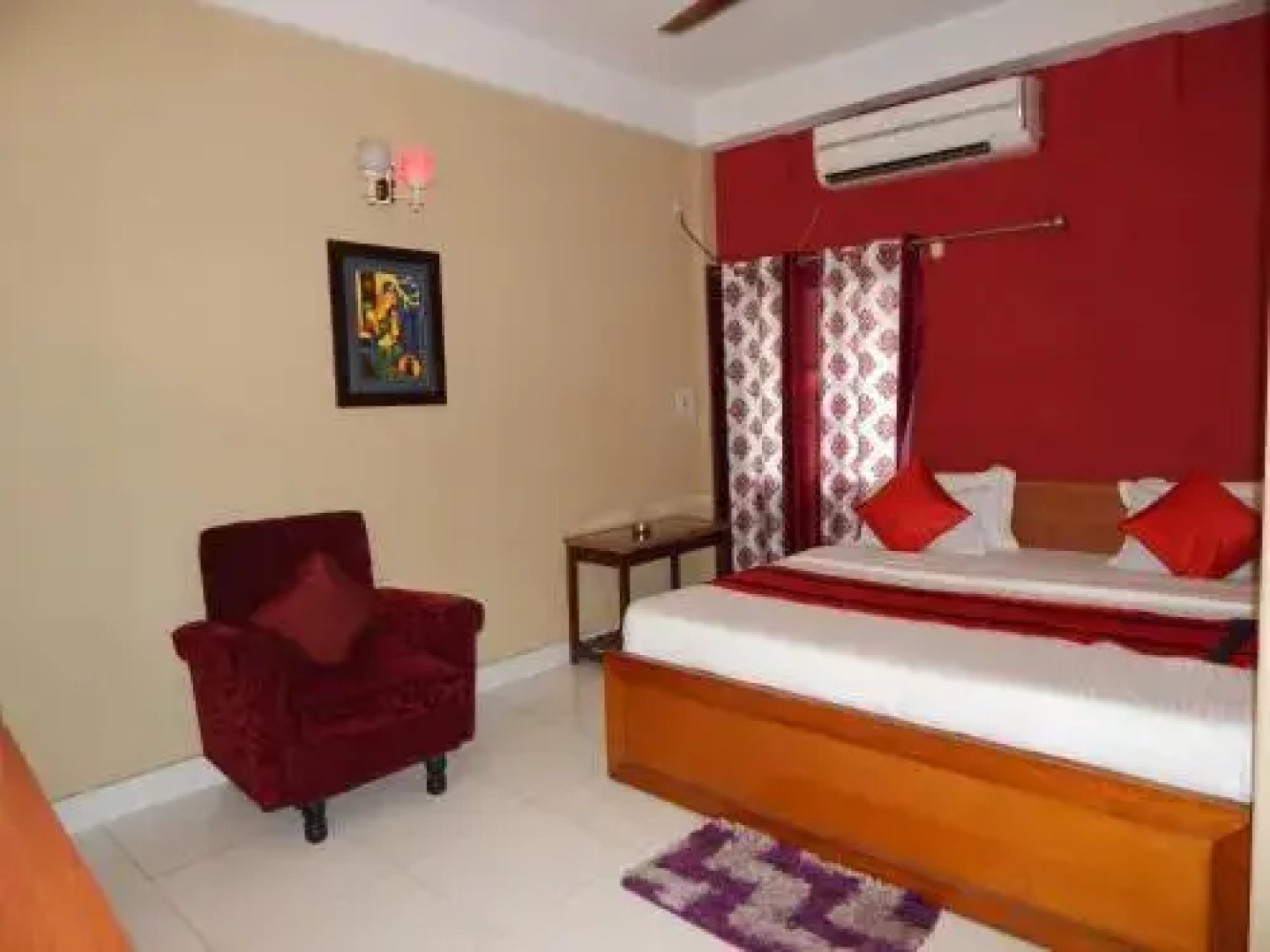 Breeze Hotel