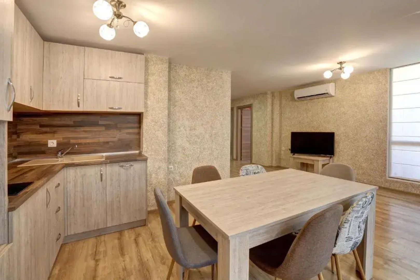 Complex Hunter's Beach