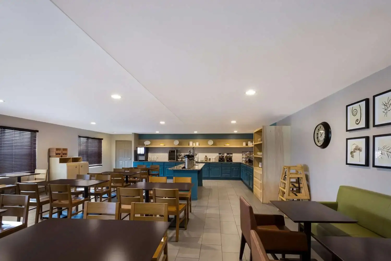 Country Inn & Suites by Radisson, Marion, IL