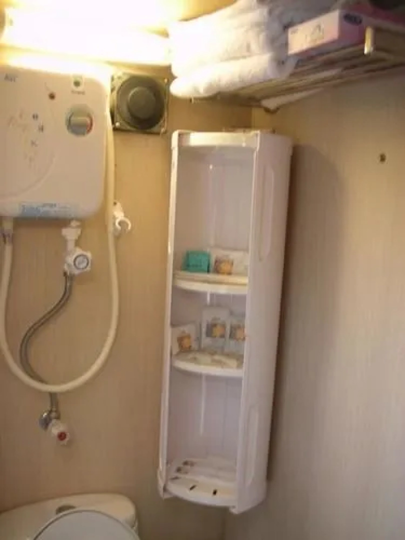 Jhuci Station Holiday Center