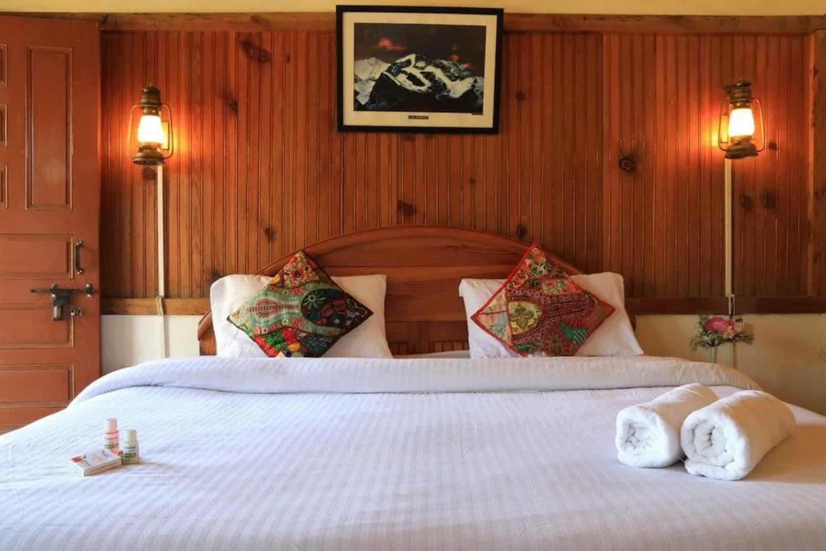 Parwati Resort - A Luxury Himalaya View Resort In Patal Bhuvaneshwar