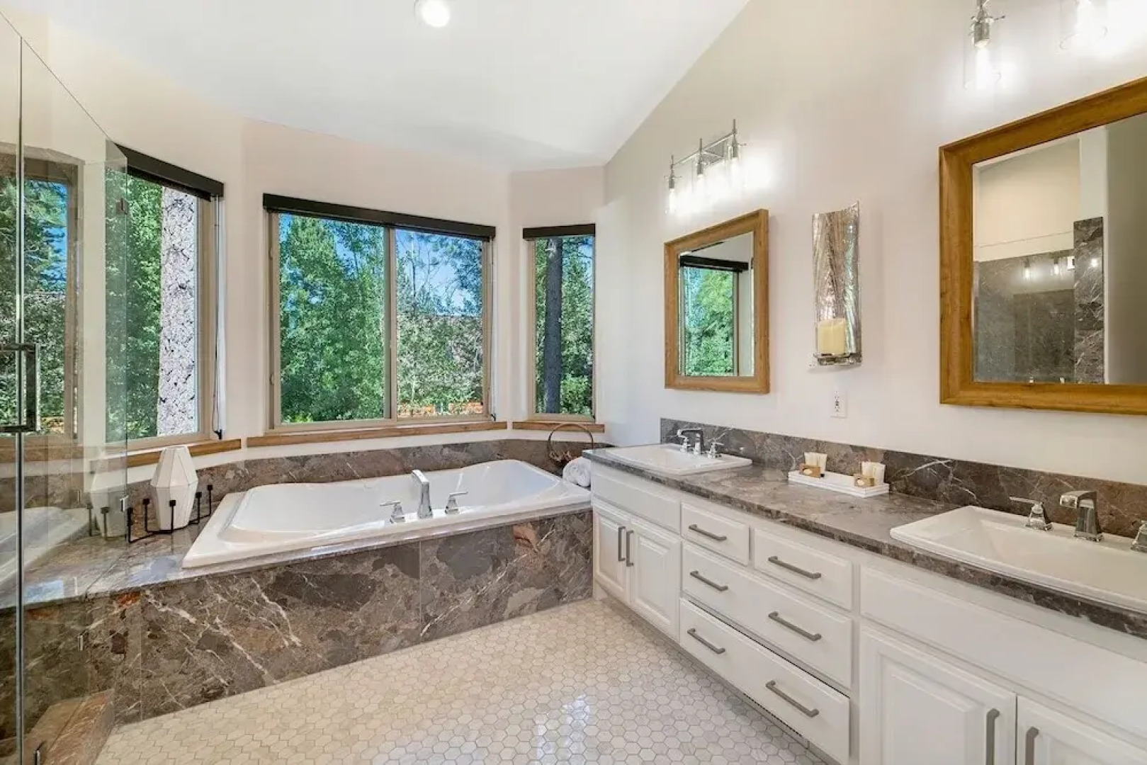 New Listing! Alpine W/ Private Hot Tub 4 Bedroom Home