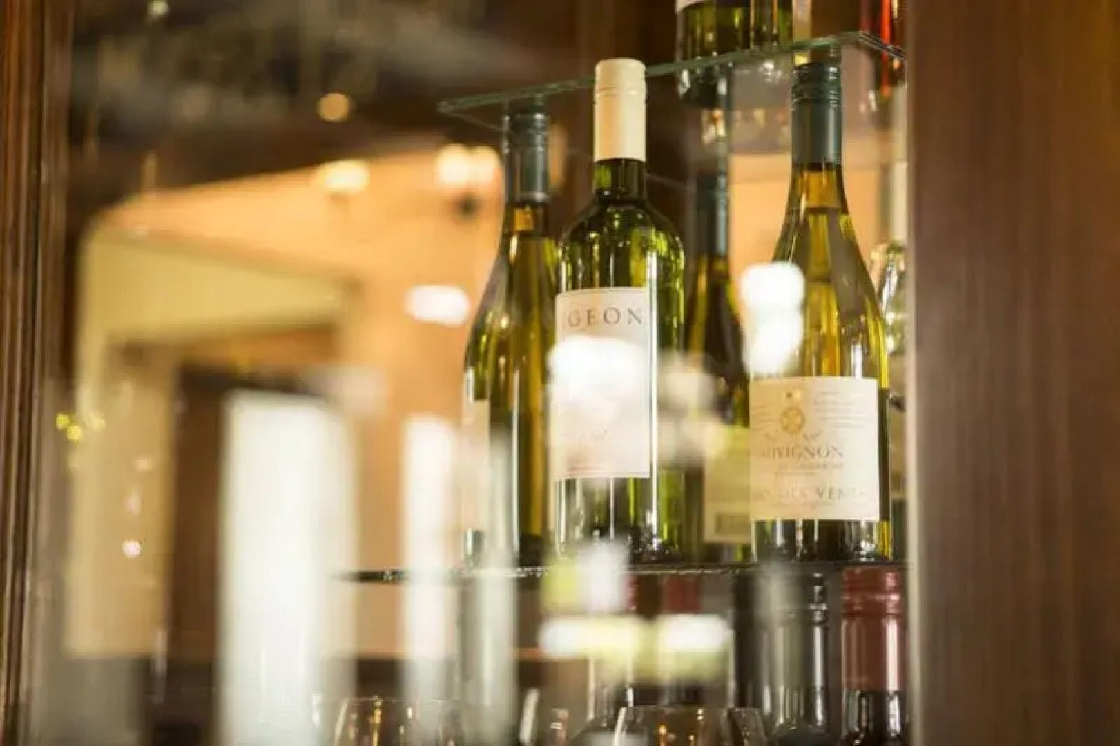 Riverside Suites Hotel