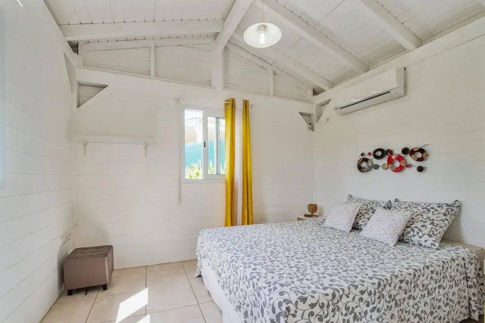 Bungalow With one Bedroom in Petit Bourg, With Pool Access, Enclosed G