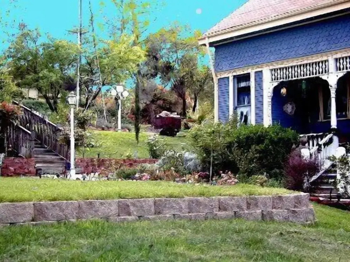 Robins Nest Bed & Breakfast