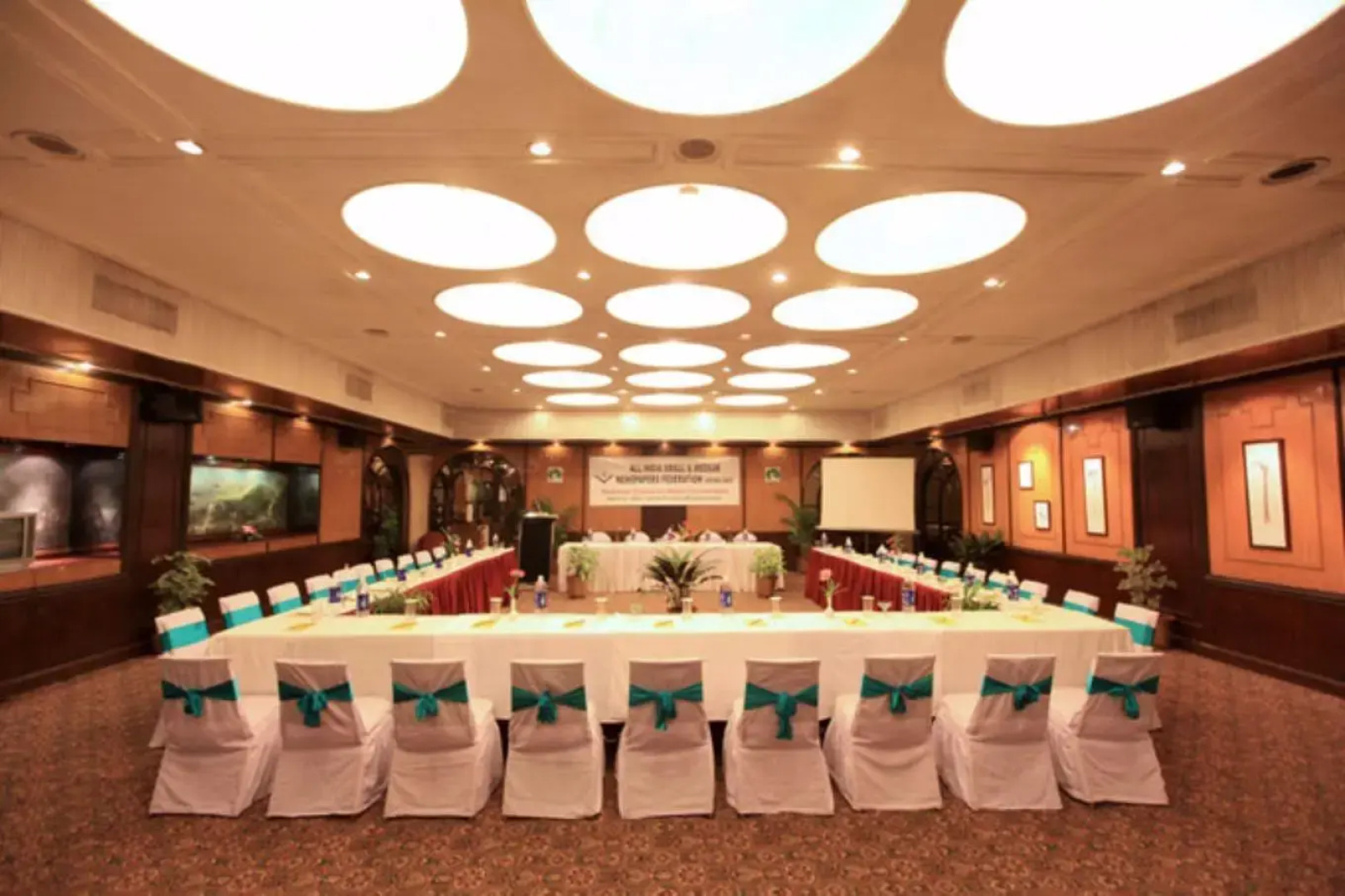 Hotel Swosti Premium