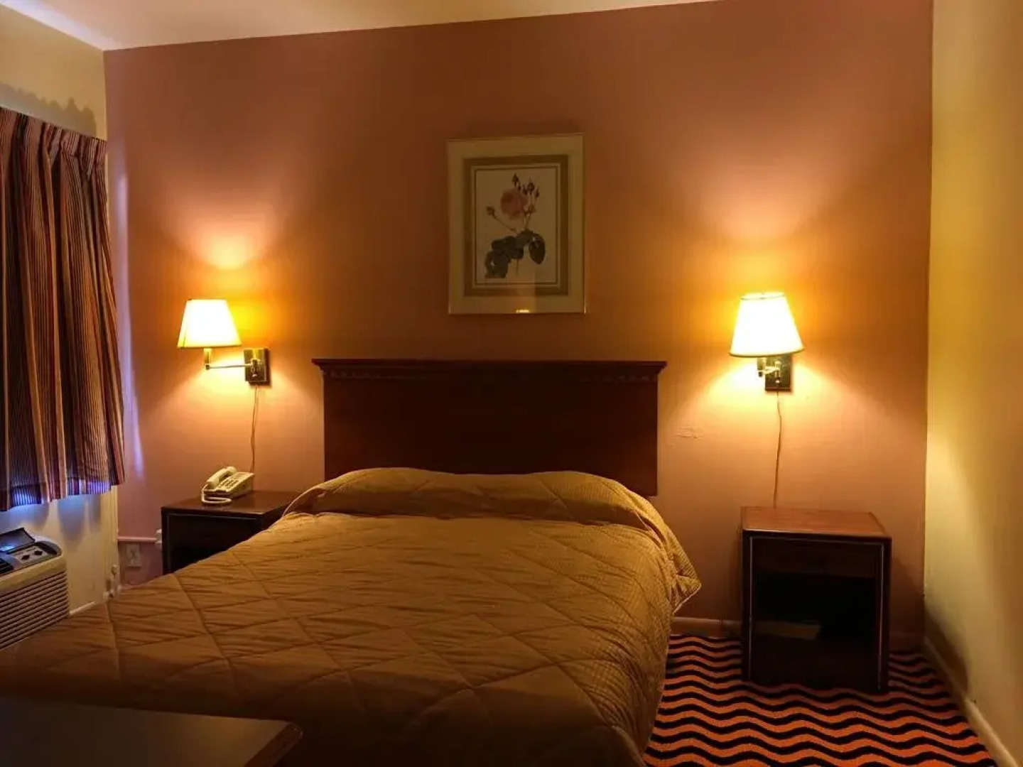 Carrousel Inn and Suites