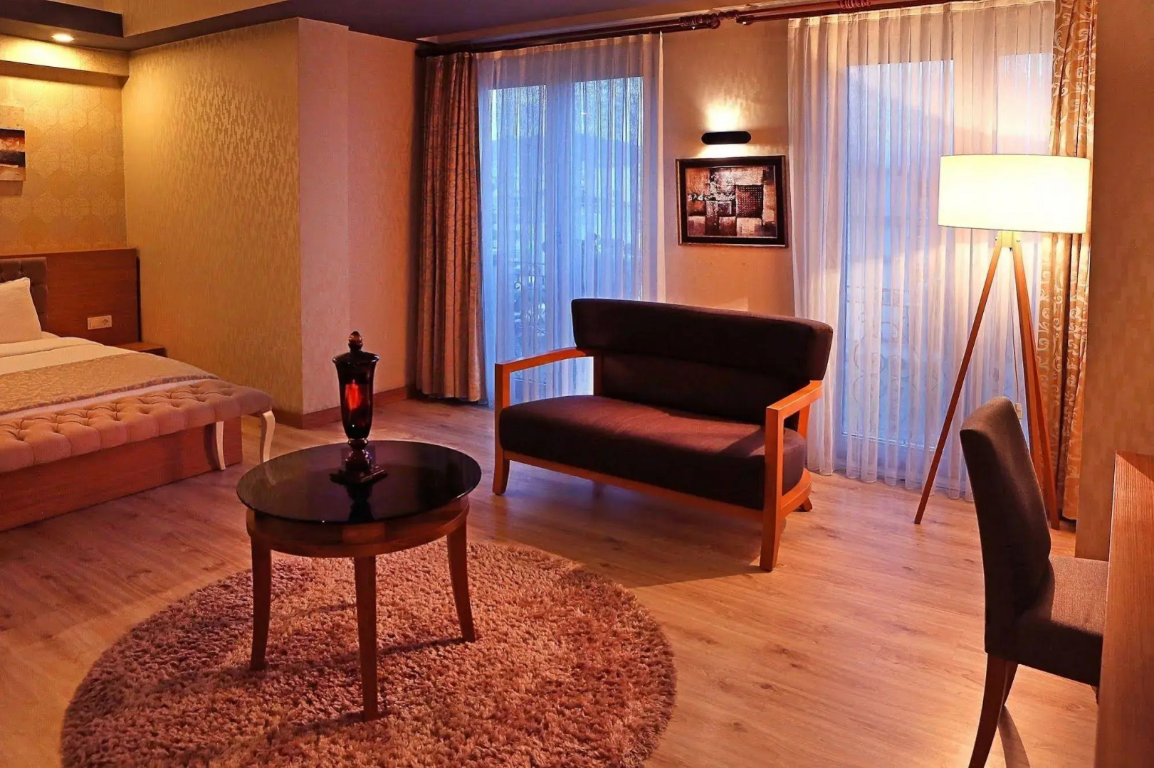 Paris Park Hotel