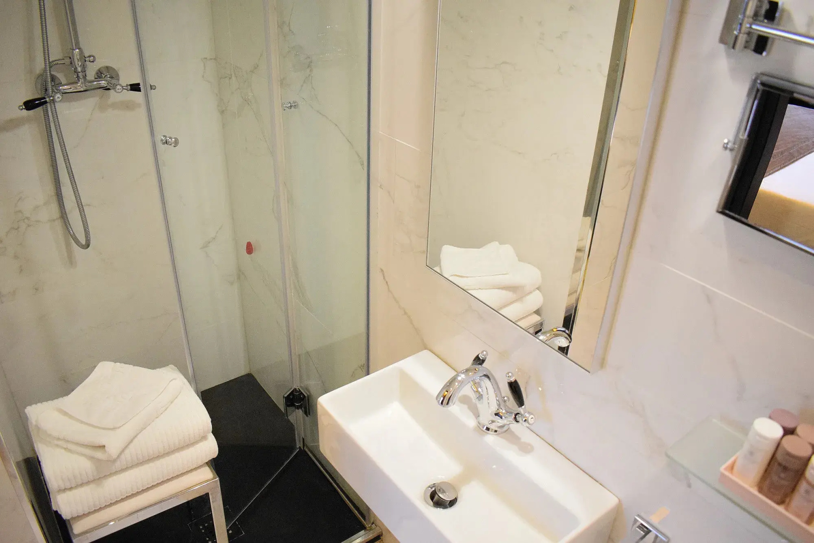Roma Luxus Hotel