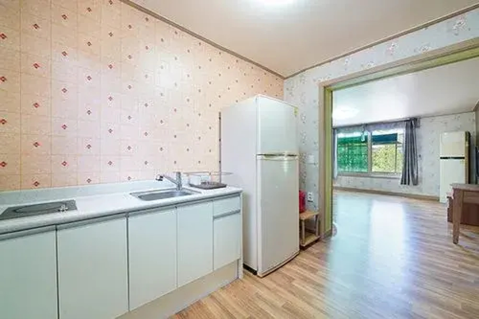 Hwaseong (Jebudo) Dongmisan Pension